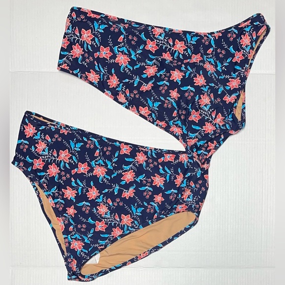 J.CREW SWIMSUIT CUTOUT ONE-SHOULDER WOMEN ONE-PIECE FLORAL PRINTED PLUS SIZE 3X - Picture 3 of 6